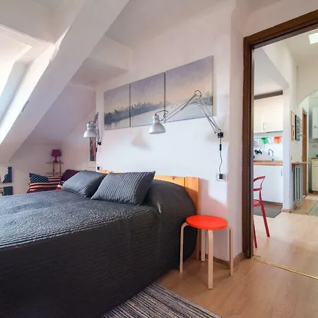 Apartment Cozy Flat Close To The Lake *