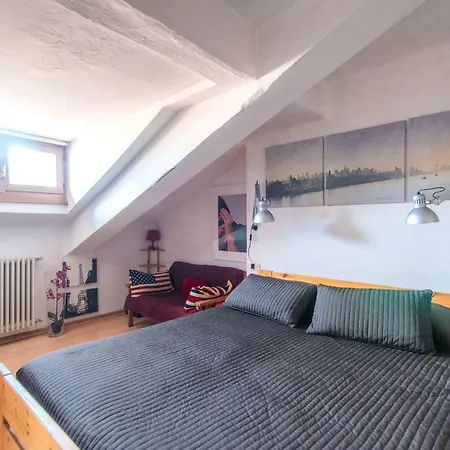 Cozy Flat Close To The Lake Apartment *